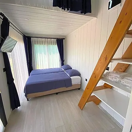 Lavira Tiny House Village
